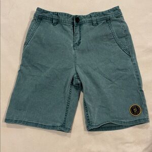 Boys’ washed teal shorts with patch